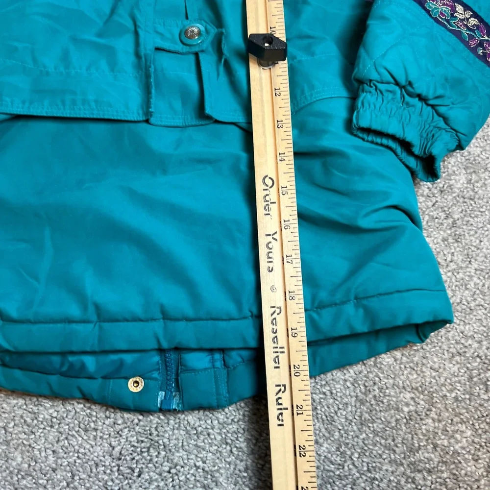 Vintage brand unbranded